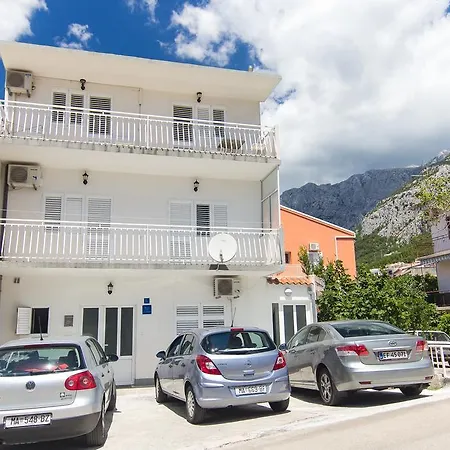Ana * Makarska